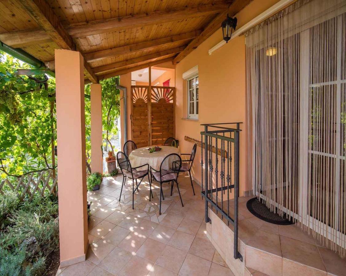 Apartments In Vrbnik/Insel Krk 13597 Exterior photo